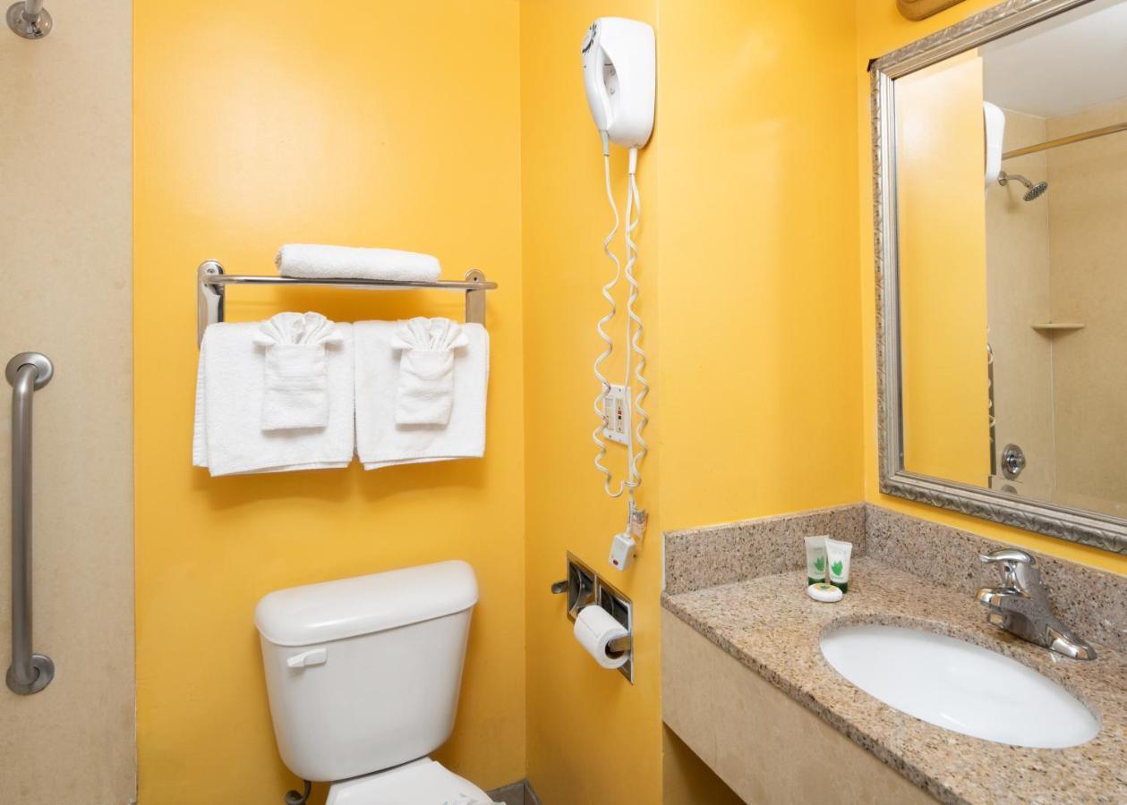 Fallbrook Country Inn מראה חיצוני תמונה