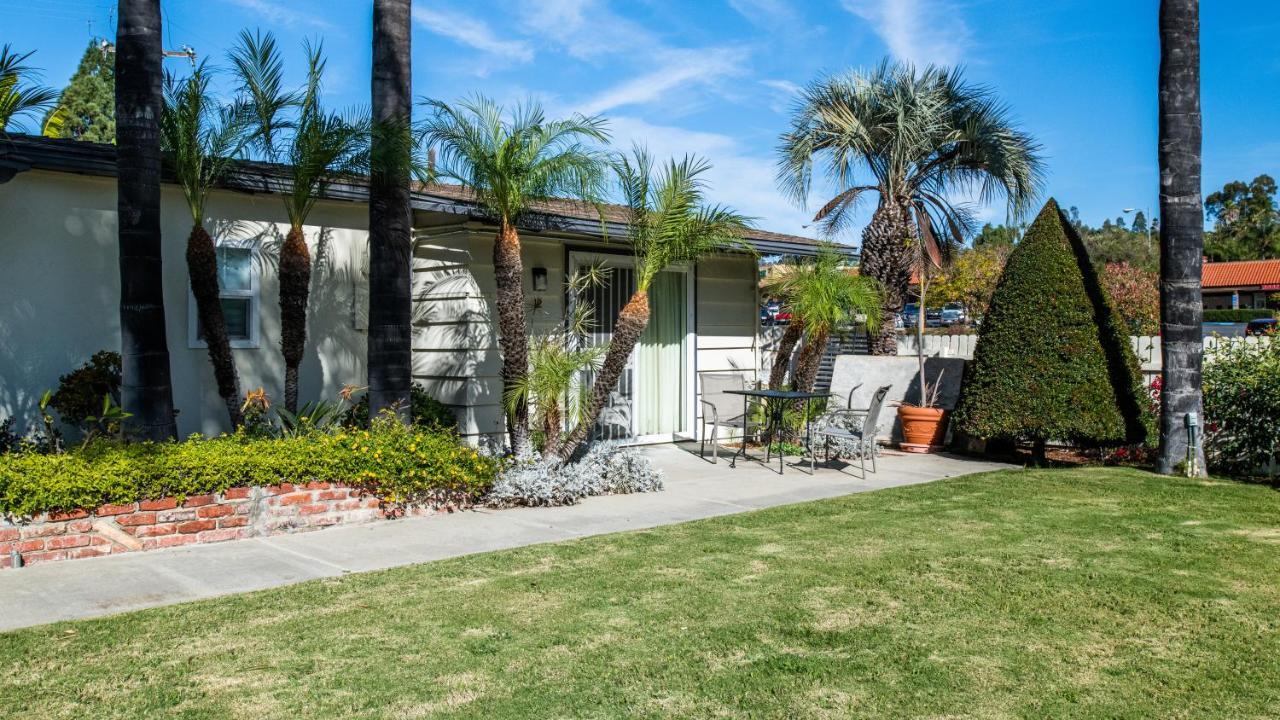 Fallbrook Country Inn מראה חיצוני תמונה