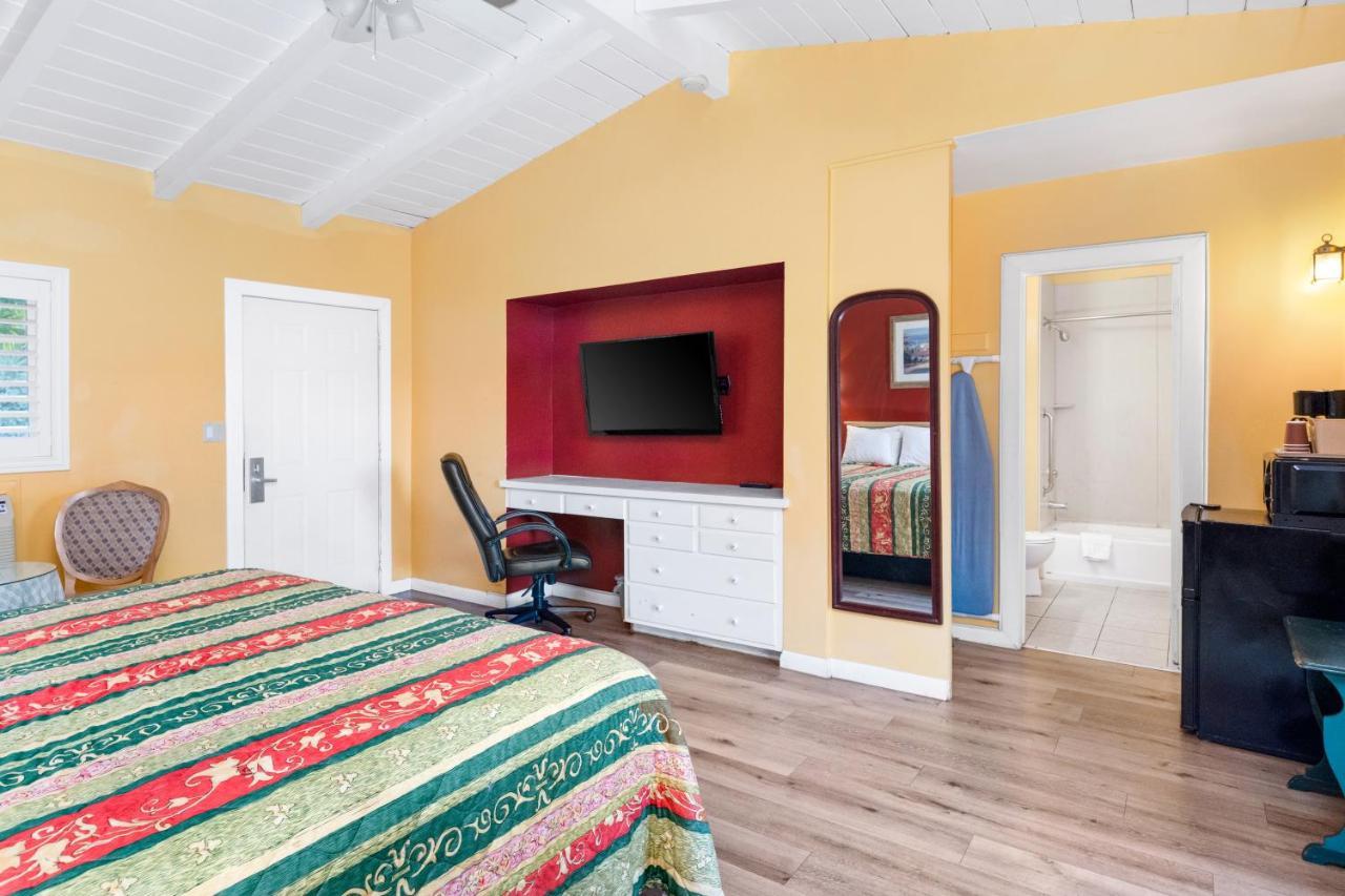 Fallbrook Country Inn מראה חיצוני תמונה