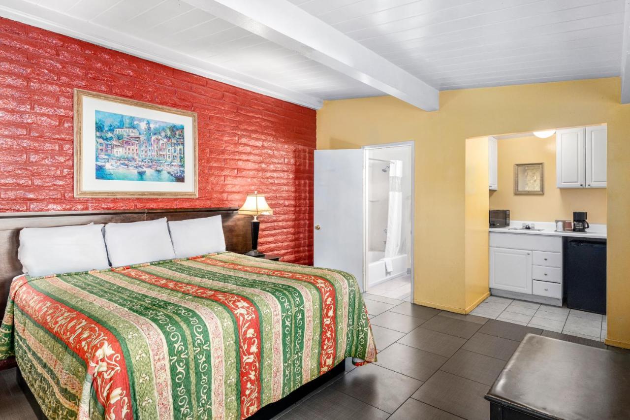 Fallbrook Country Inn מראה חיצוני תמונה