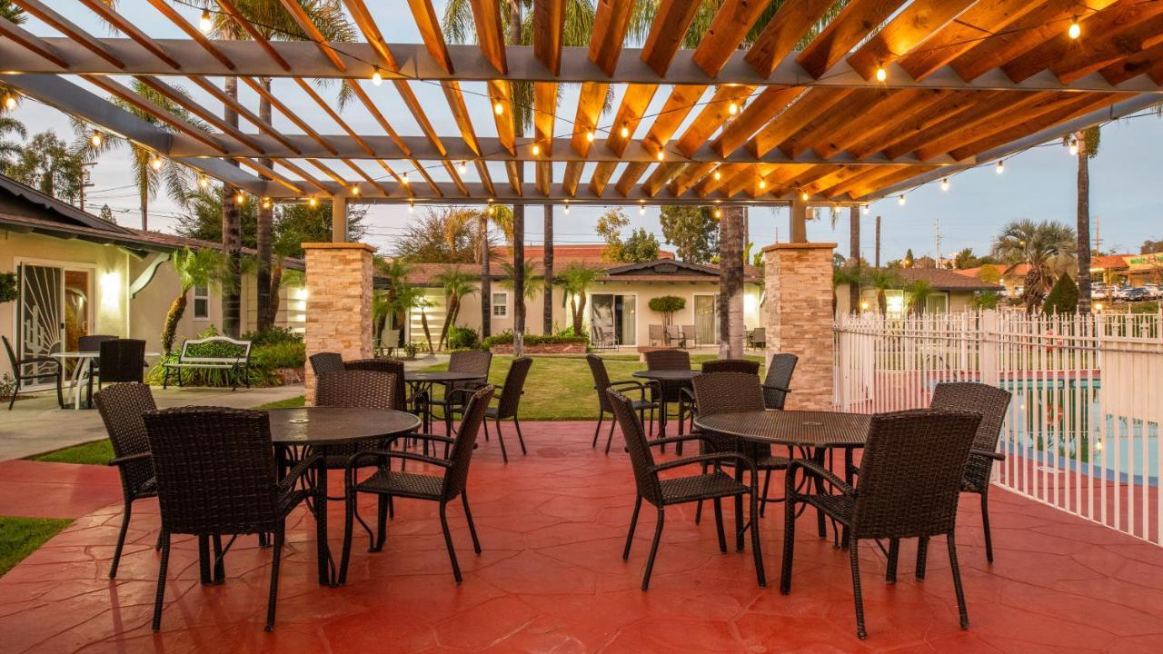 Fallbrook Country Inn מראה חיצוני תמונה