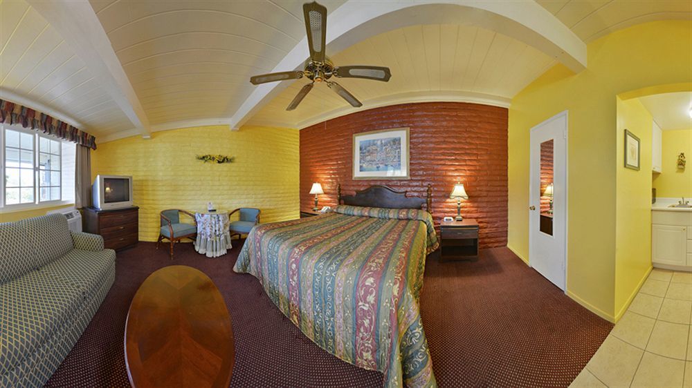Fallbrook Country Inn מראה חיצוני תמונה