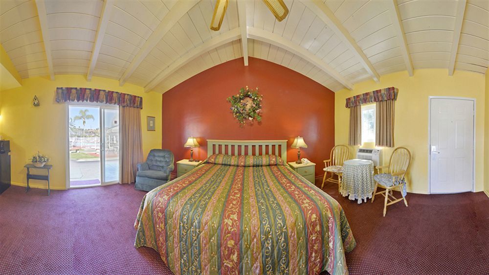 Fallbrook Country Inn מראה חיצוני תמונה
