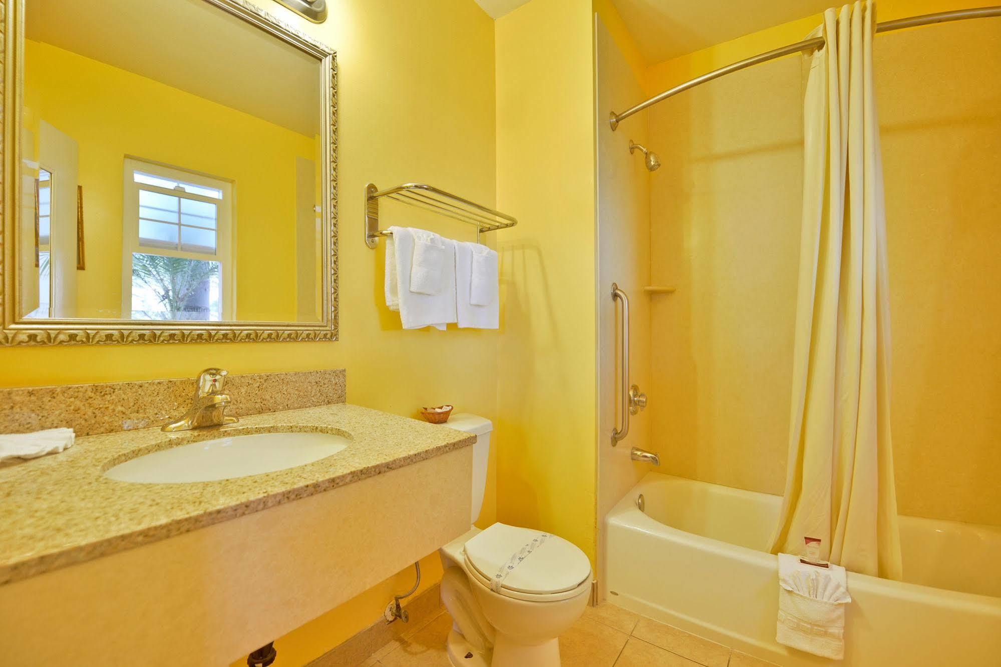 Fallbrook Country Inn מראה חיצוני תמונה